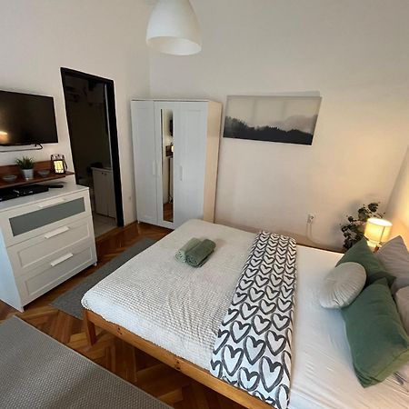Feel Like Home - Cozy Downtwon Studio For 2 Budapest Exterior photo