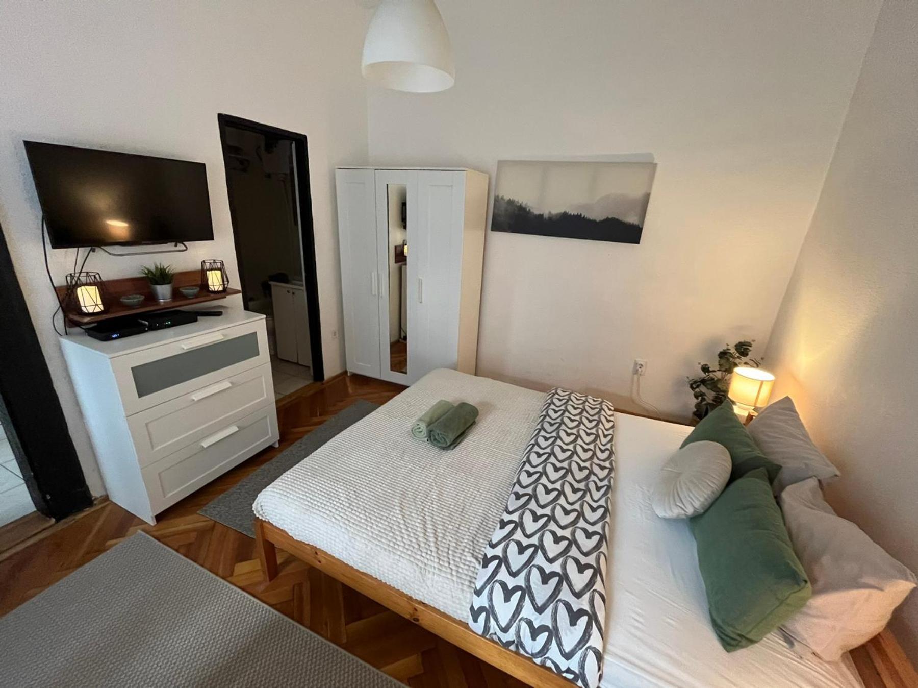 Feel Like Home - Cozy Downtwon Studio For 2 Budapest Exterior photo